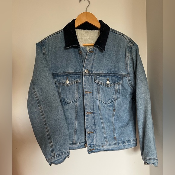 Brandy Melville Sherpa lined jean jacket - Picture 1 of 10